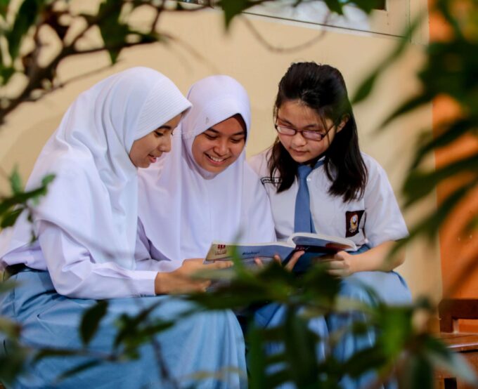 Menggali Budaya Lokal: Perjalanan ke Situs Bersejarah