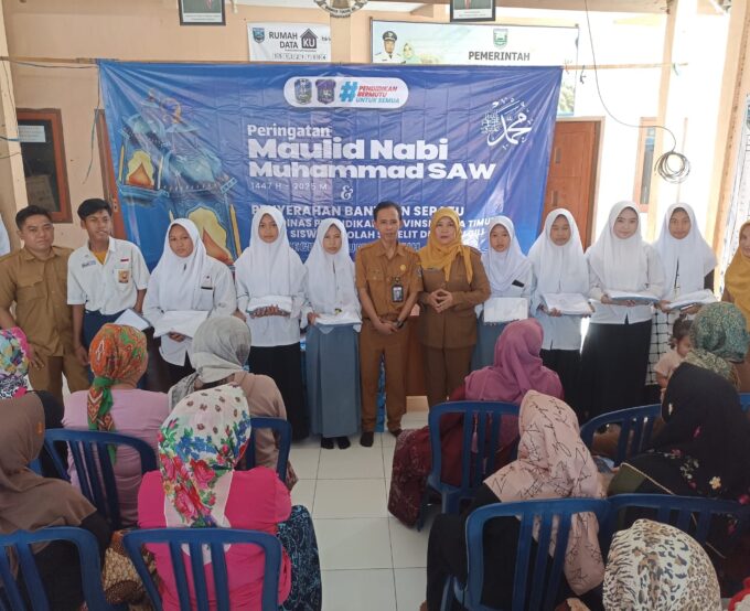 Menebar Keteladanan Rasulullah, SMA Negeri 1 Sumberasih Peringati Maulid Nabi di Pulau Gili Ketapang